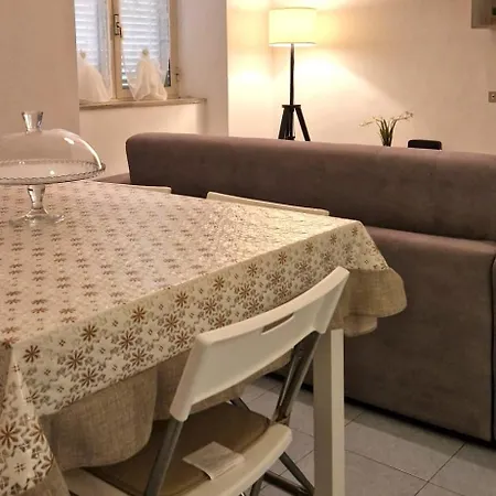 Lägenhet A Casa Di Tilla